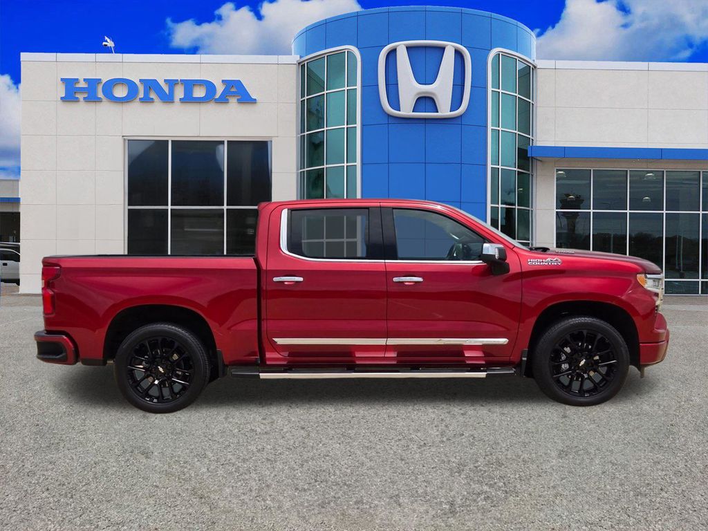 Used 2025 Chevrolet Silverado 1500 Truck