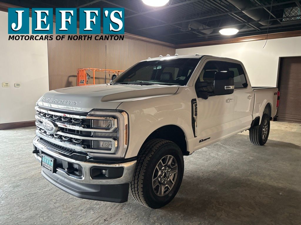 Oxford White 2024 Ford F-250 Super Duty Pickup Truck Four-Wheel Drive Automatic