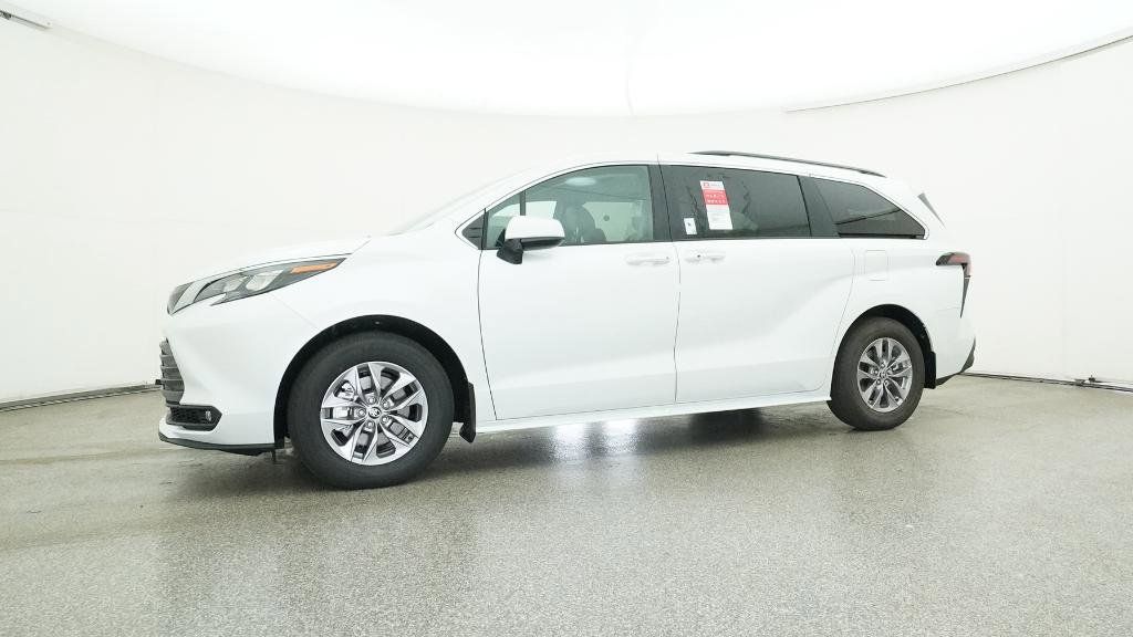 Thumbnail: 2025 Toyota Sienna - 16