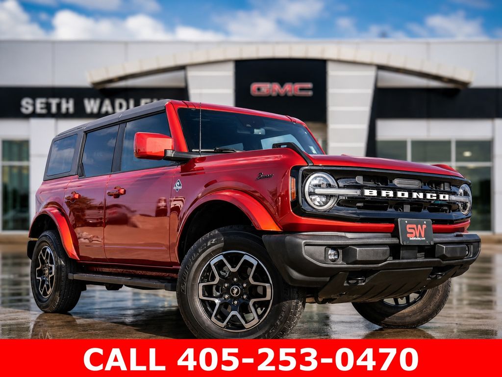 2023 Ford Bronco Outer Banks 