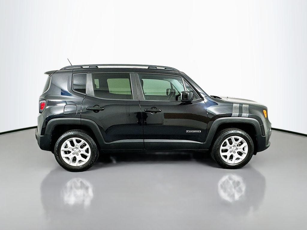 Thumbnail: 2016 Jeep Renegade - 4