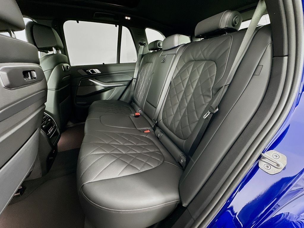 Thumbnail: 2026 BMW X5 - 17