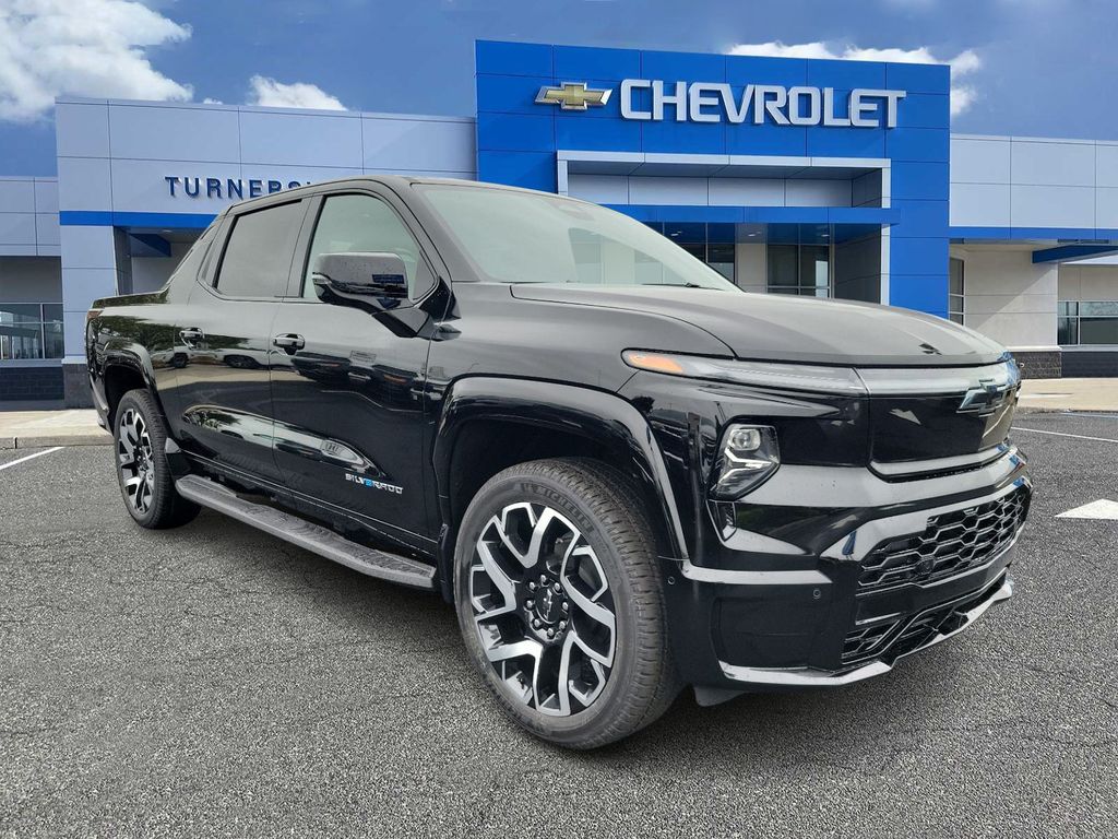 2024 Chevrolet Silverado EV  2