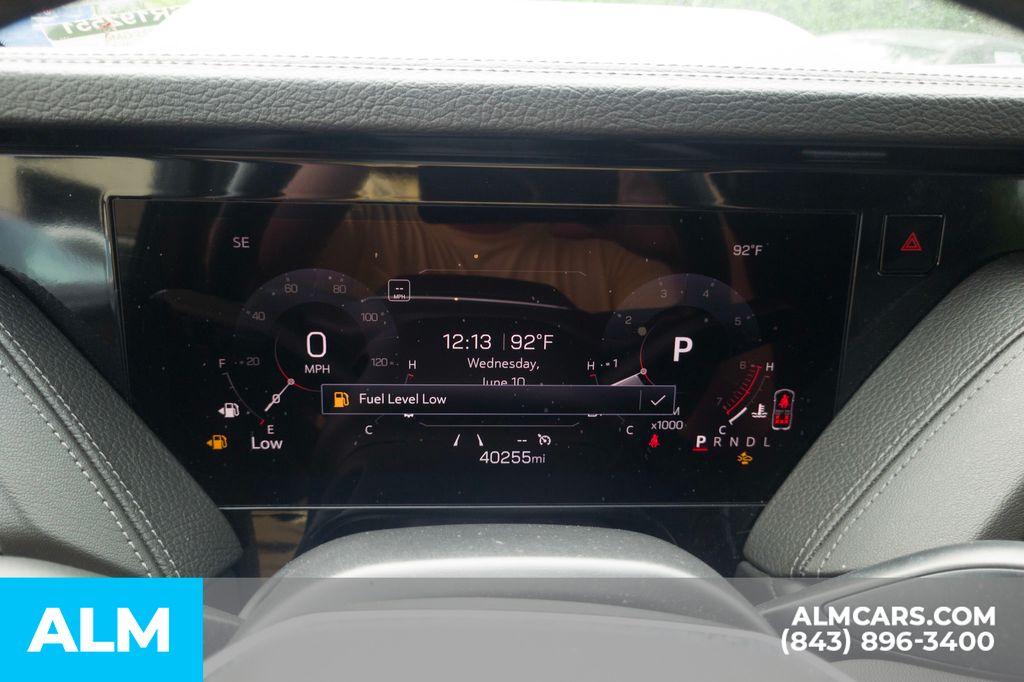 Used 2025 Onyx Black GMC Denali image 31
