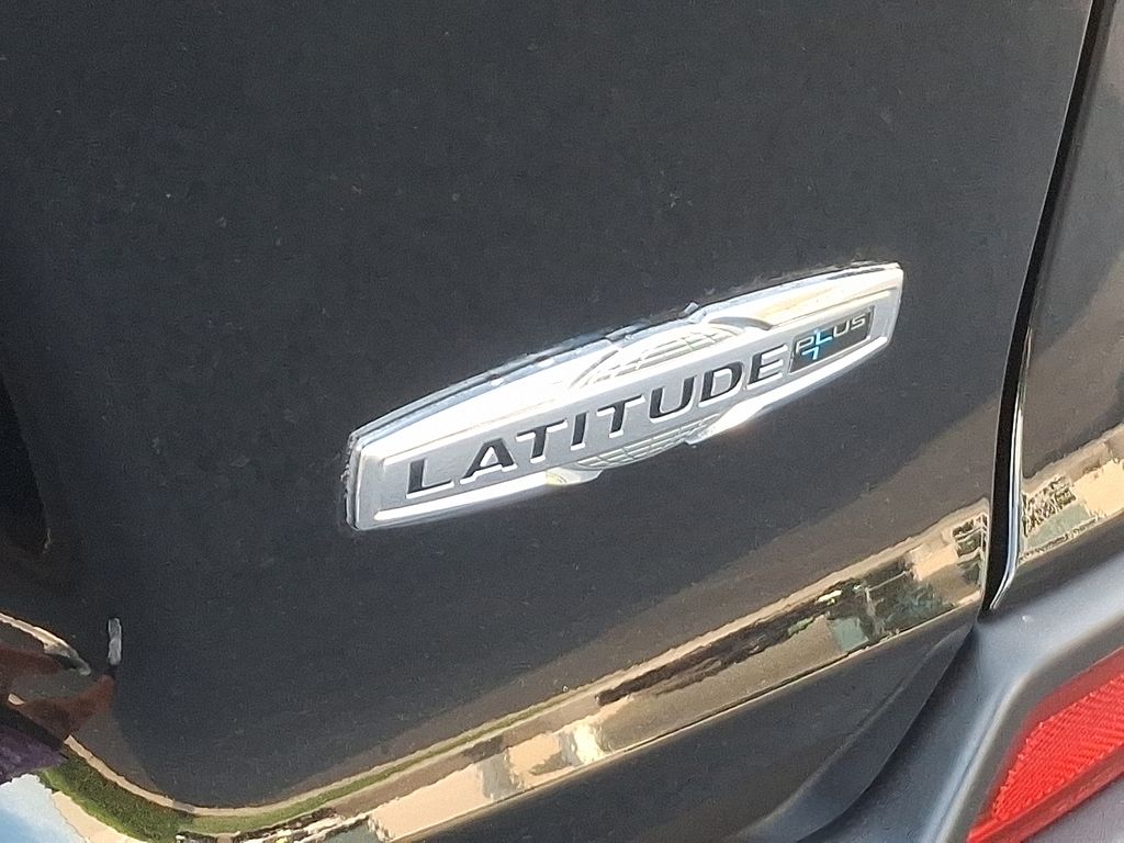 Thumbnail: 2020 Jeep Cherokee - 30