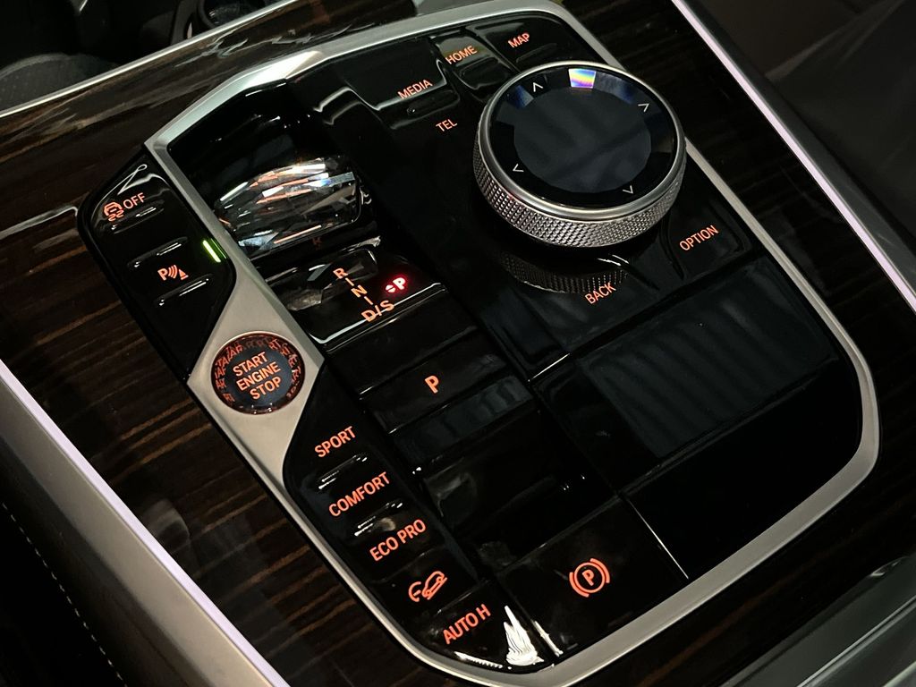 Thumbnail: 2026 BMW X5 - 20