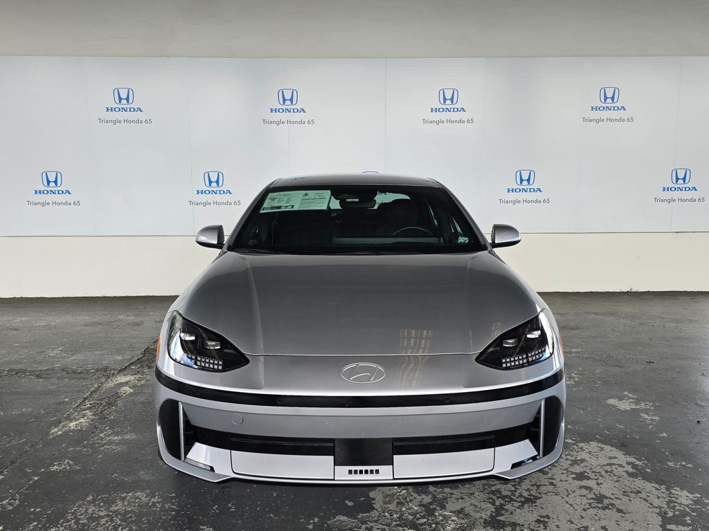 Thumbnail: 2023 Hyundai Ioniq 6 - 2