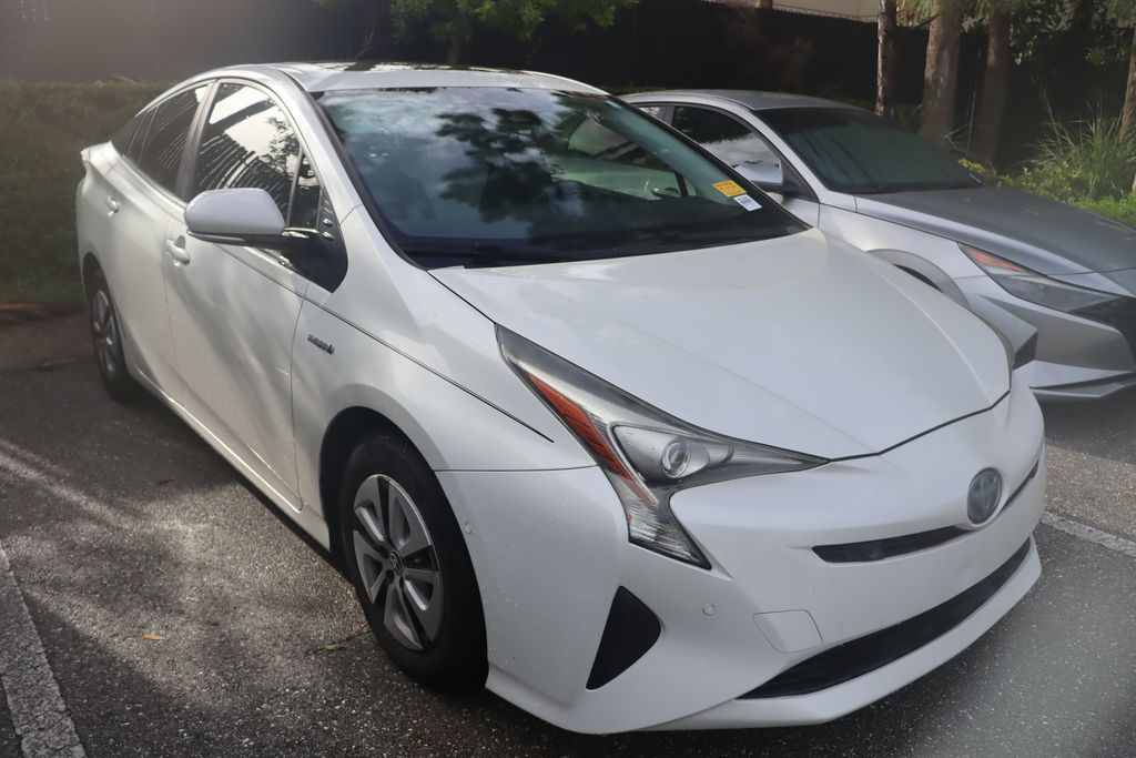 Thumbnail: 2017 Toyota Prius - 6