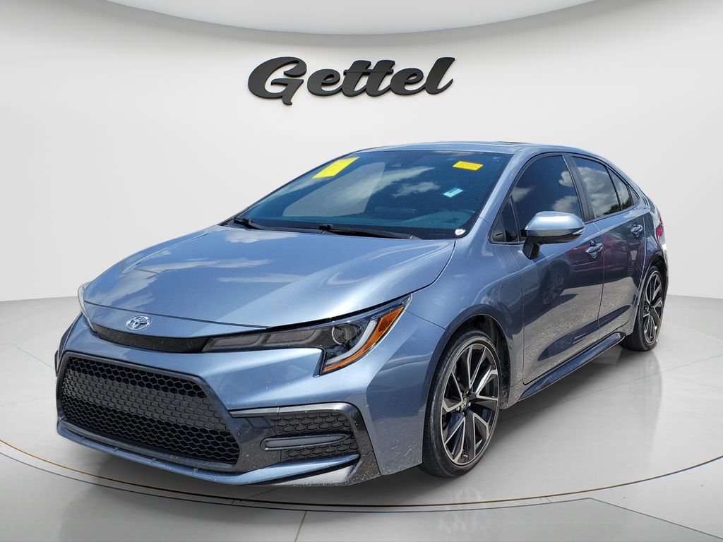 Certified Used 2022  Toyota SE image 3