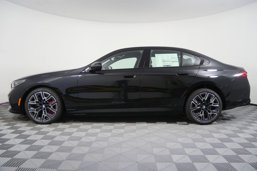 Thumbnail: 2026 BMW i5 - 6