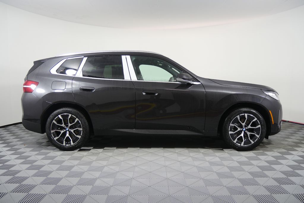 Thumbnail: 2026 BMW X3 - 2