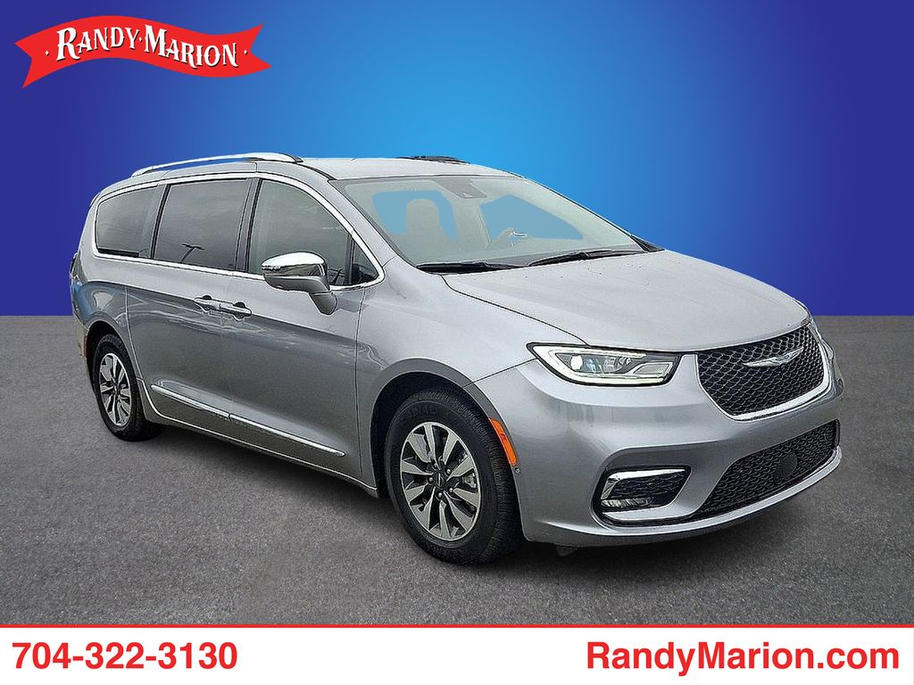 2021 Chrysler Pacifica Hybrid Limited FWD