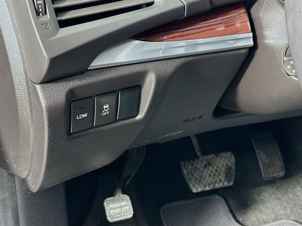 Thumbnail: 2014 Acura MDX - 10