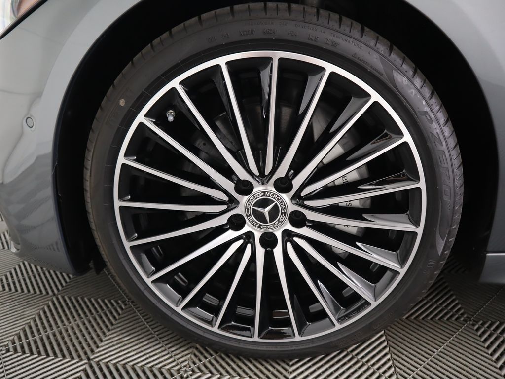 Thumbnail: 2025 Mercedes-Benz C-Class - 32