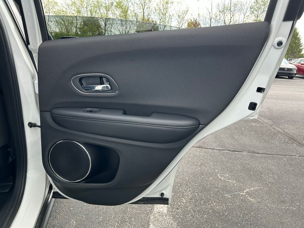 2022 Honda HR-V EX 24