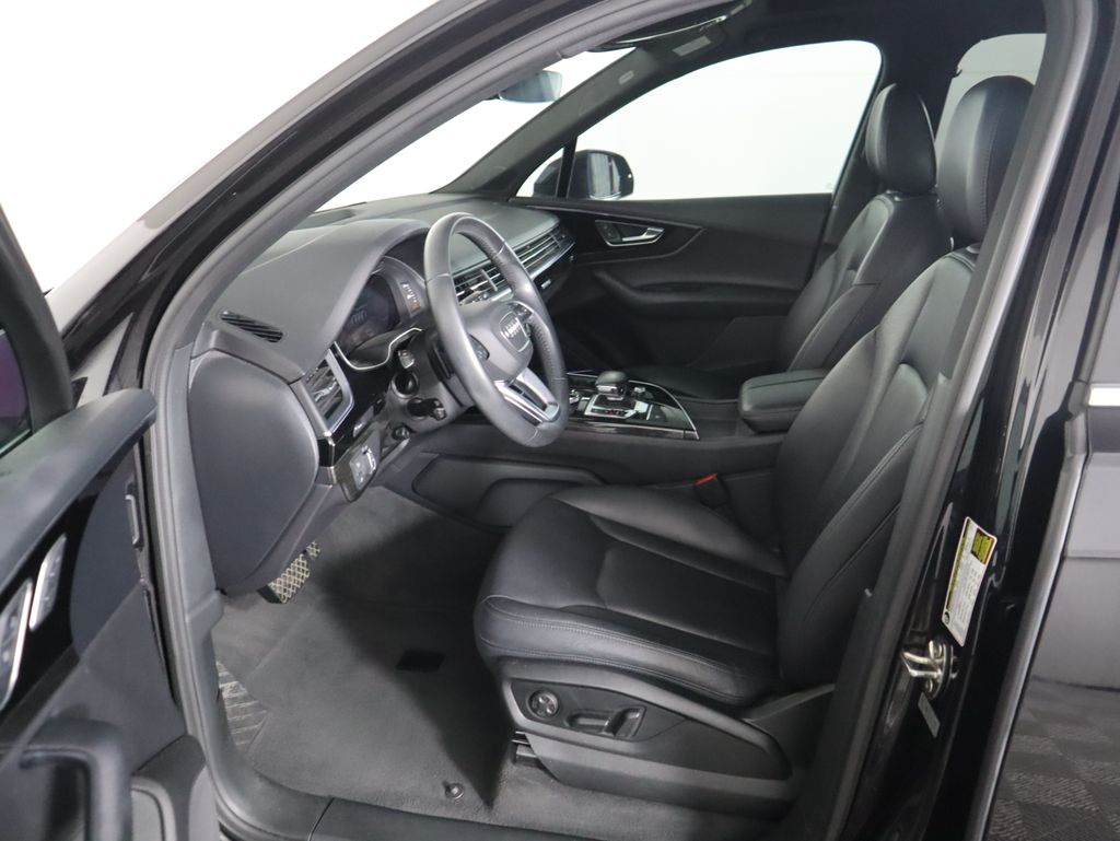 Thumbnail: 2019 Audi Q7 - 20