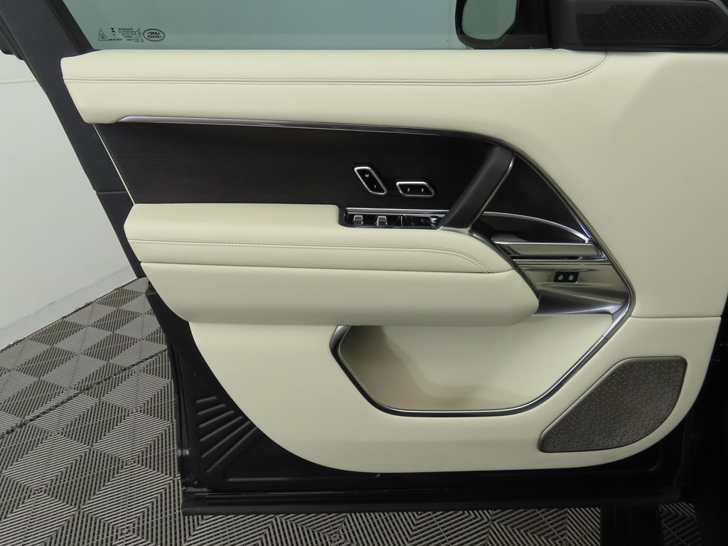 Thumbnail: 2024 Land Rover Range Rover - 24