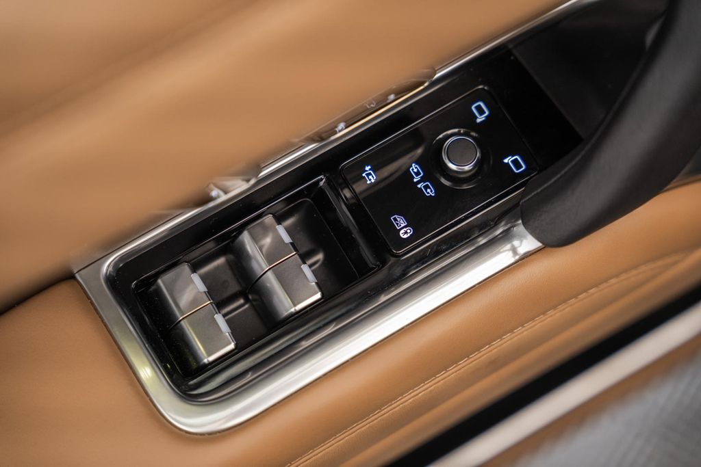 Land RoverRange Rover39