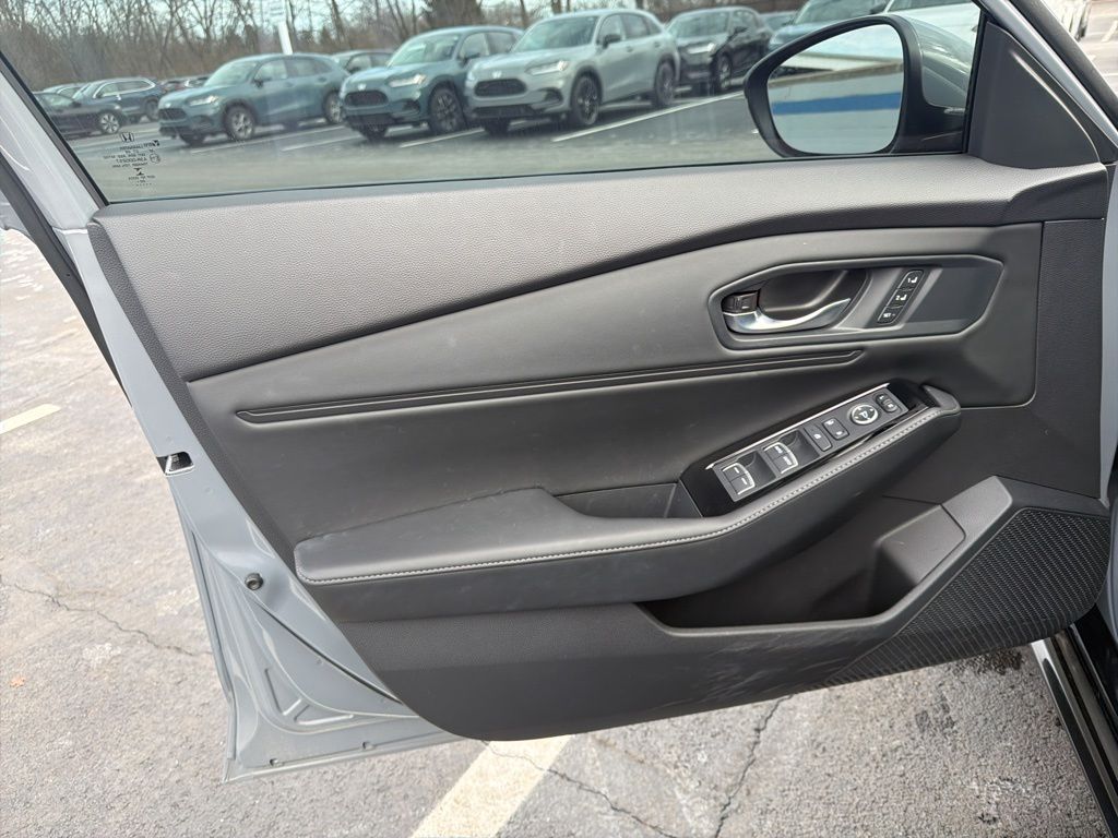 Thumbnail: 2023 Honda Accord - 19