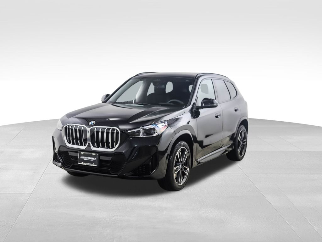 Thumbnail: 2026 BMW X1 - 1