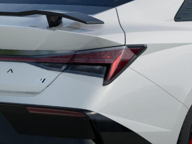 2025 Hyundai Elantra Base 10