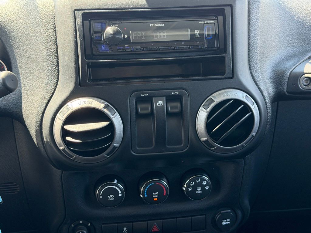2017 Jeep Wrangler Sport