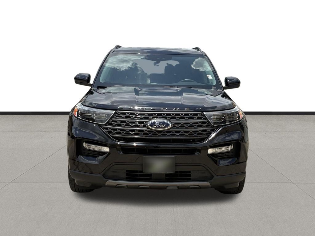 2023 Ford Explorer XLT - 1