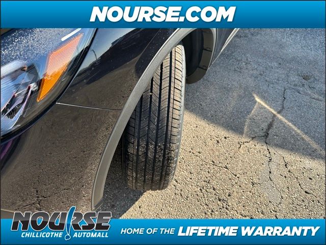 2025 Ford Escape Hybrid ST-Line photo