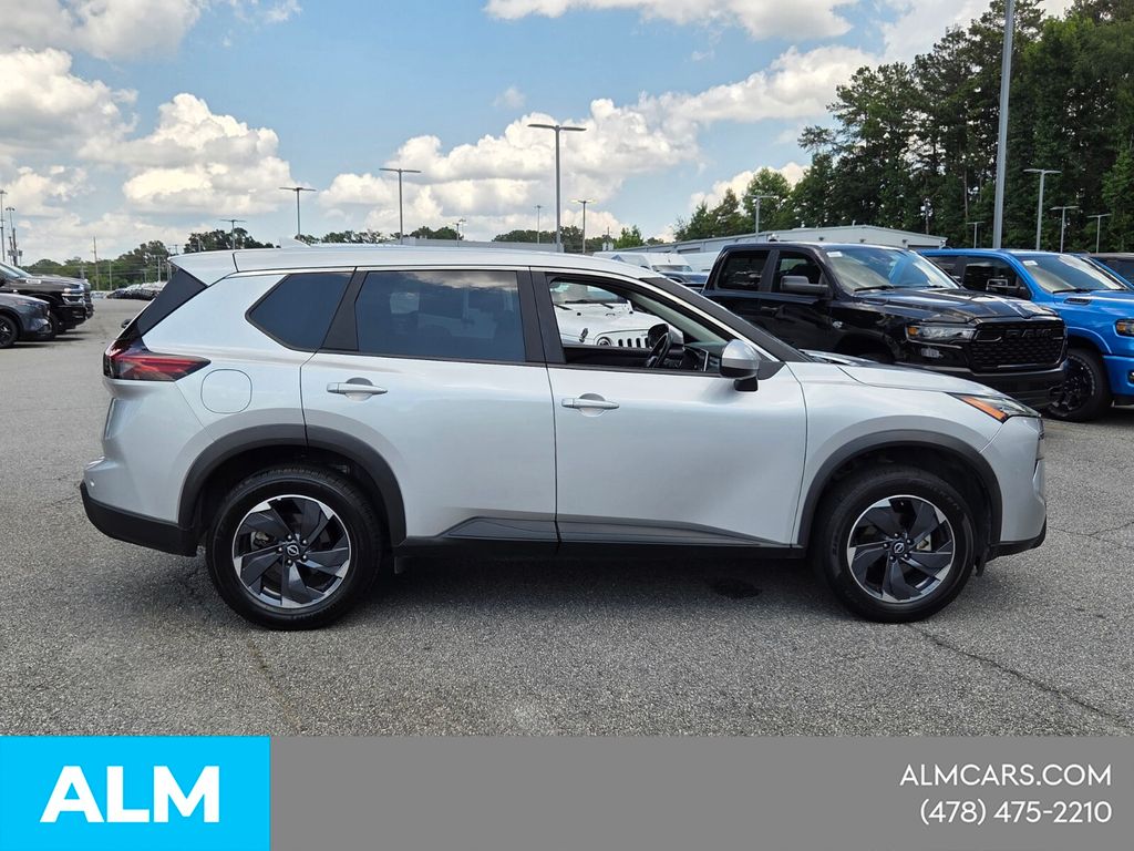 Used 2025 Silver Nissan SV image 17