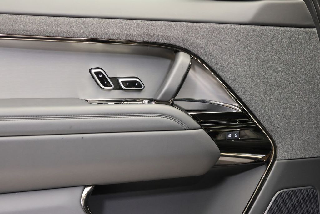 Thumbnail: 2025 Land Rover Range Rover Sport - 26