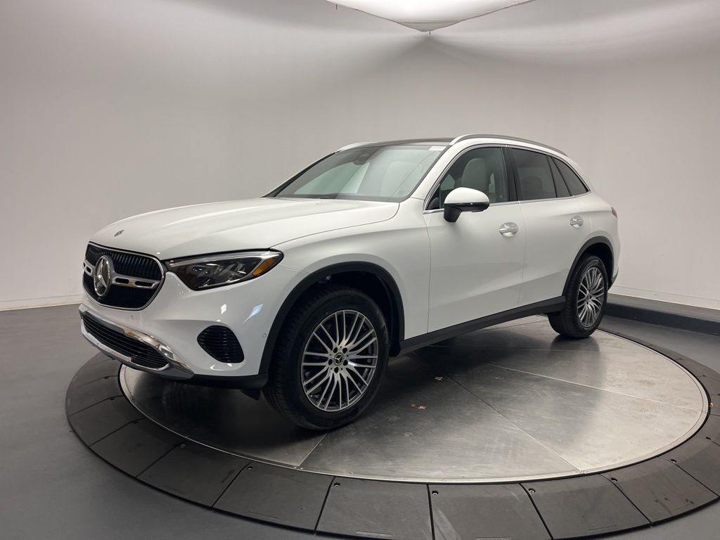 Thumbnail: 2026 Mercedes-Benz GLC - 3