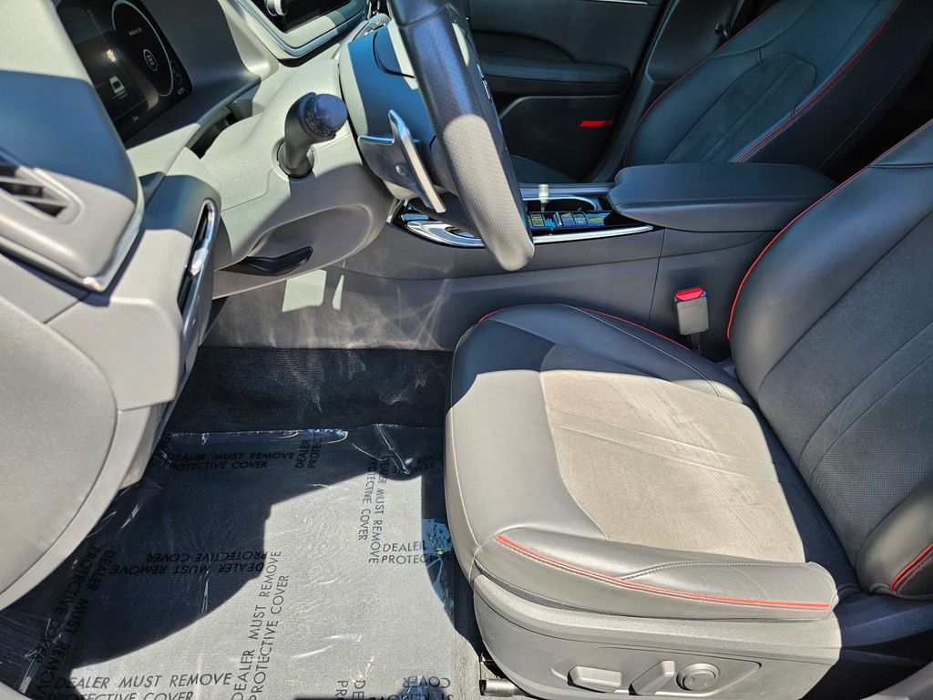 Certified Used 2022 Blue Hyundai SEL Plus image 23