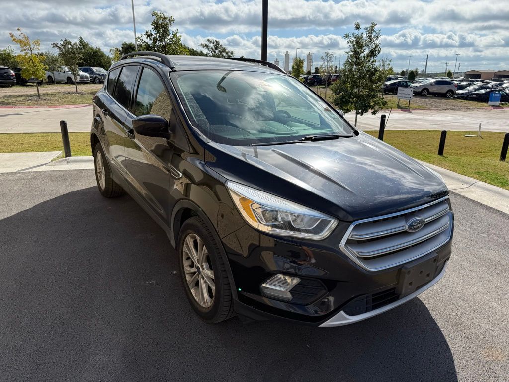 Thumbnail: 2019 Ford Escape - 3