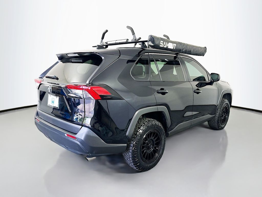 Thumbnail: 2022 Toyota RAV4 - 5