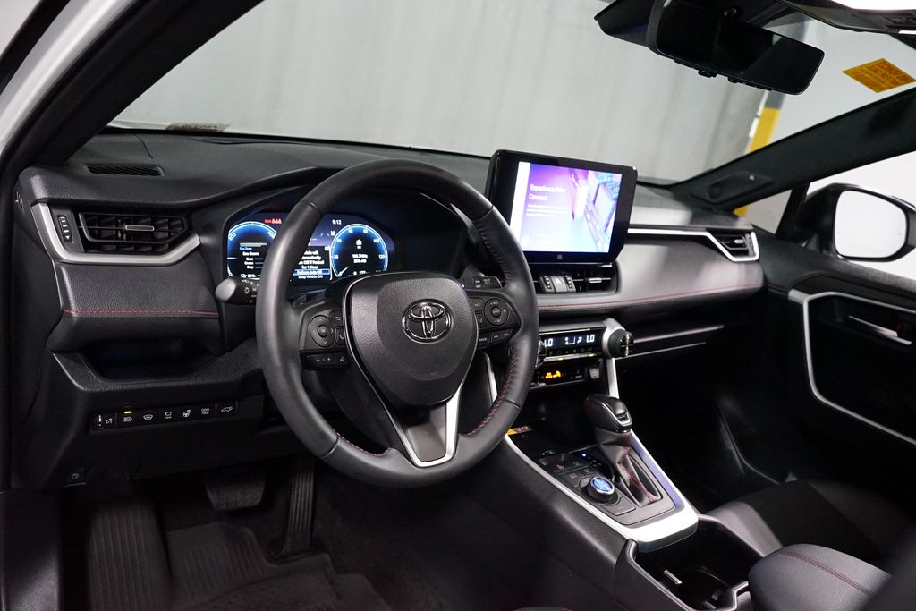 Thumbnail: 2025 Toyota RAV4 - 11