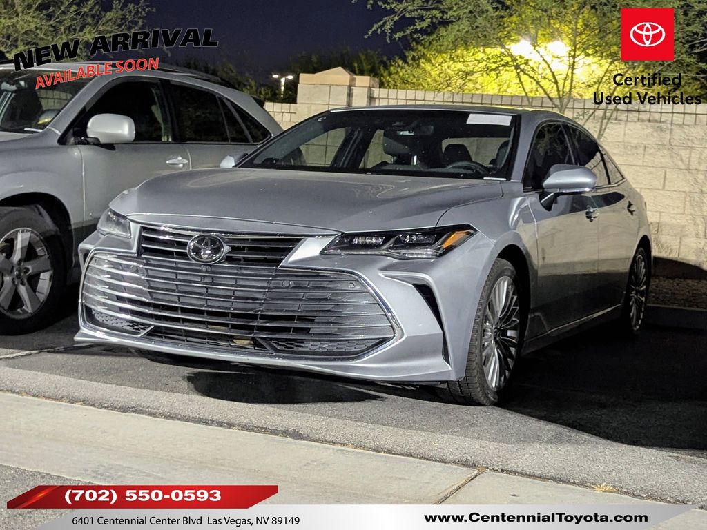 2021 Toyota Avalon Limited AWD's photo
