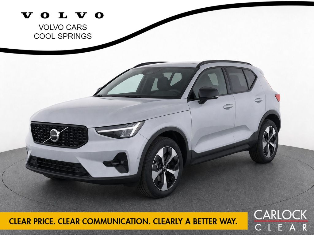 2024 Volvo XC40 B5 Plus Dark Theme AWD