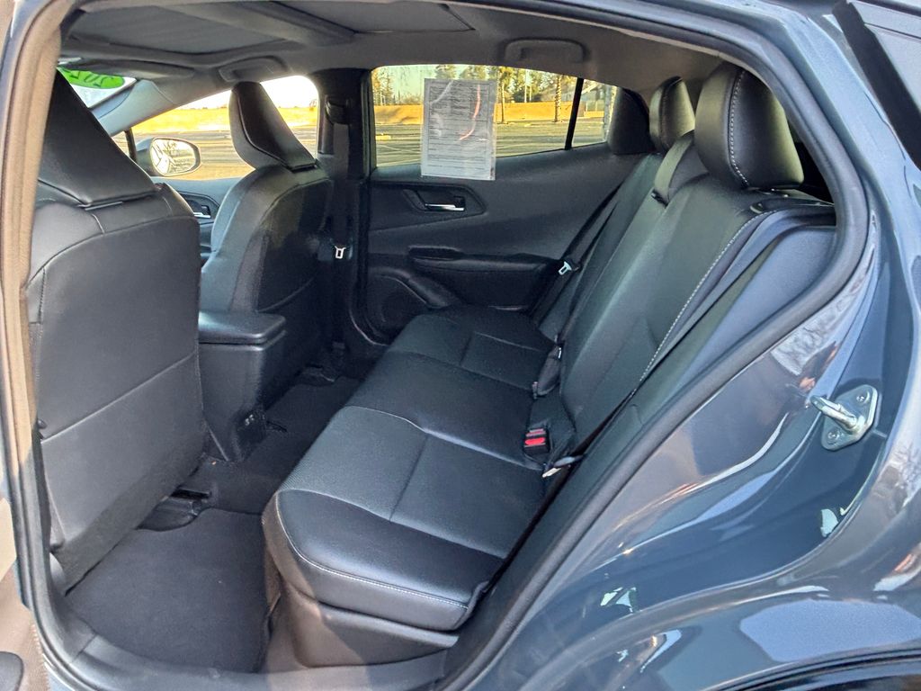 Thumbnail: 2024 Toyota Prius - 25