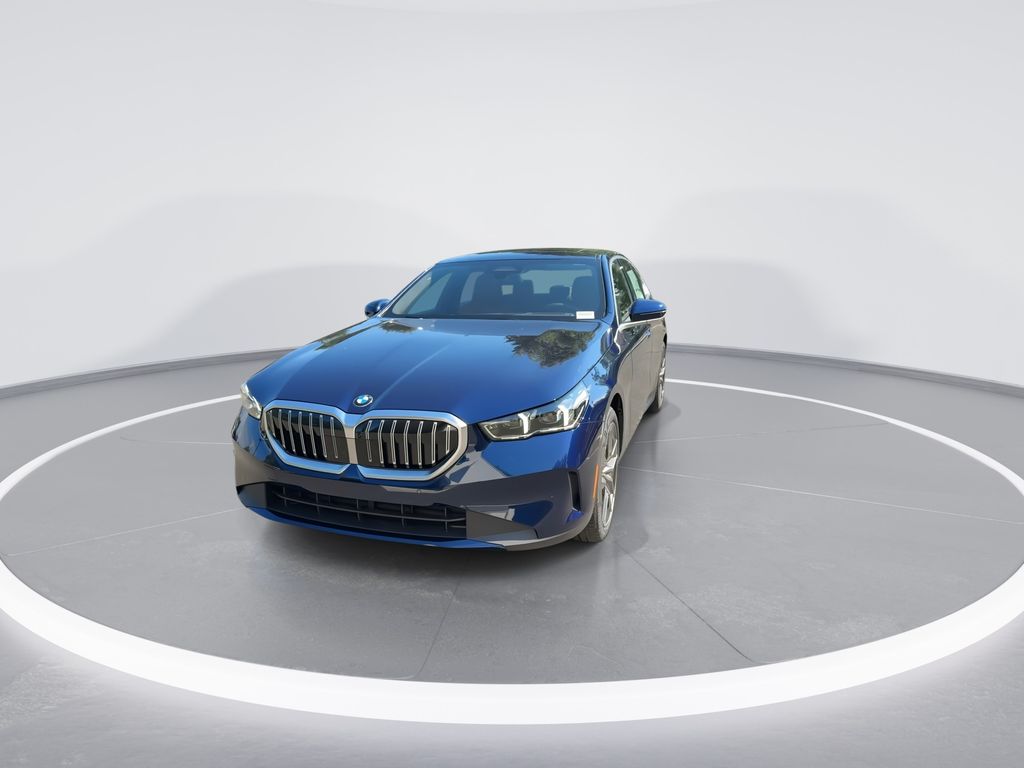 Thumbnail: 2027 BMW 5 Series - 3
