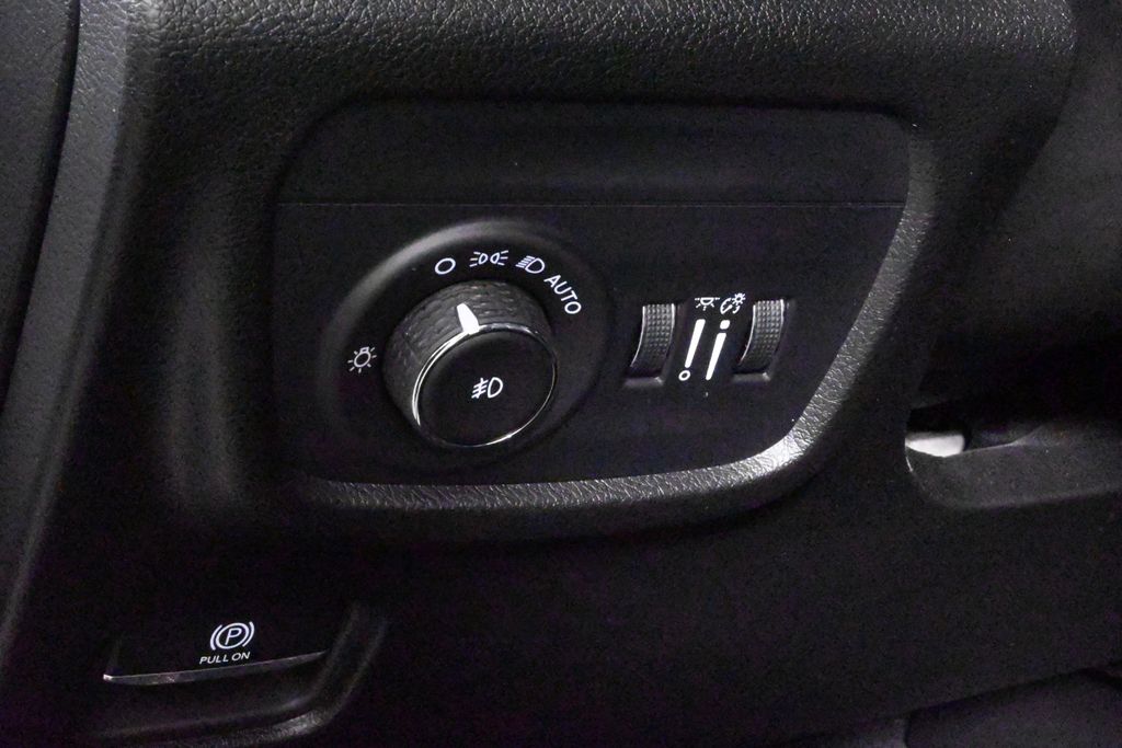 Thumbnail: 2024 Jeep Grand Cherokee - 29