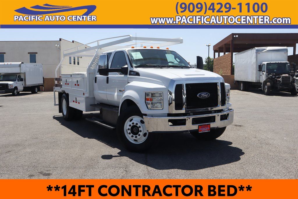 White 2016 Ford F-650 Super Duty Pickup Truck  6-Speed Automatic