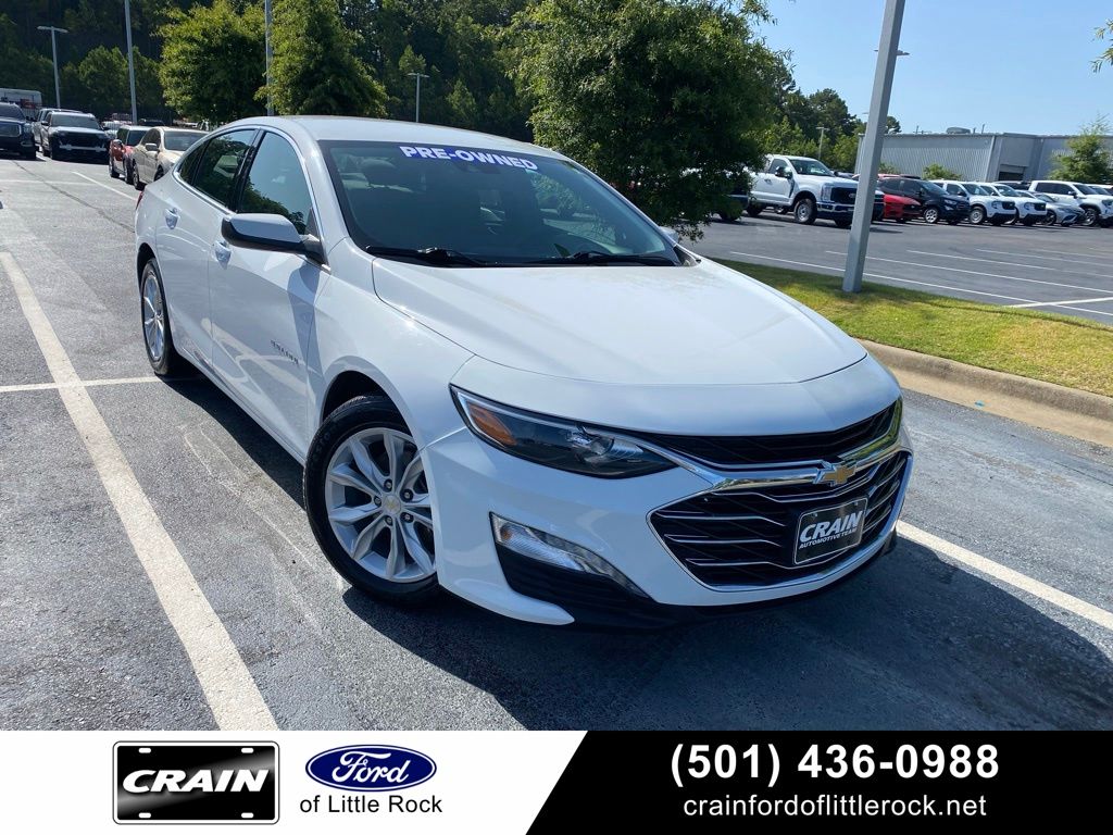 Summit White 2025 Chevrolet Malibu Sedan Front-Wheel Drive Continuously Variable Transmission