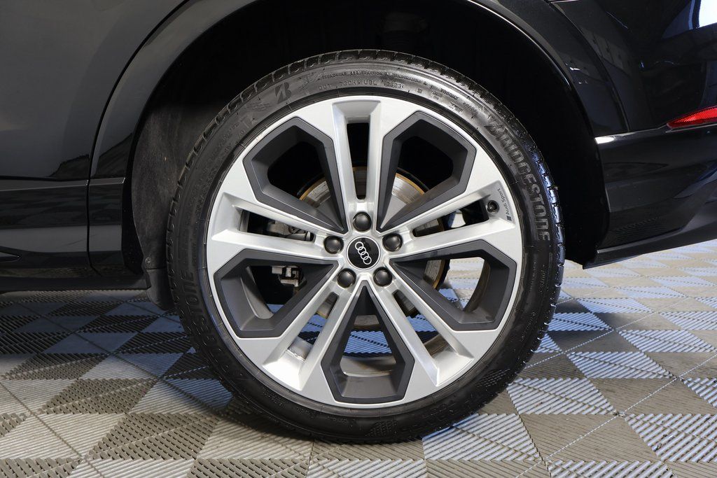 Thumbnail: 2022 Audi Q3 - 14