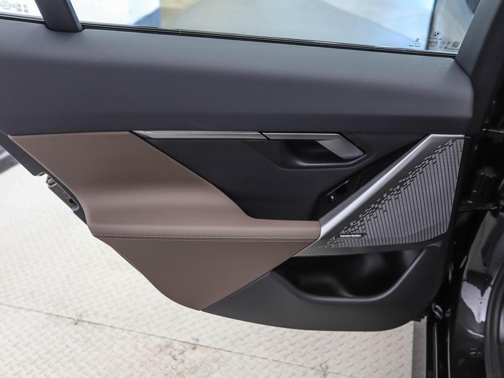 Thumbnail: 2026 BMW 5 Series - 19