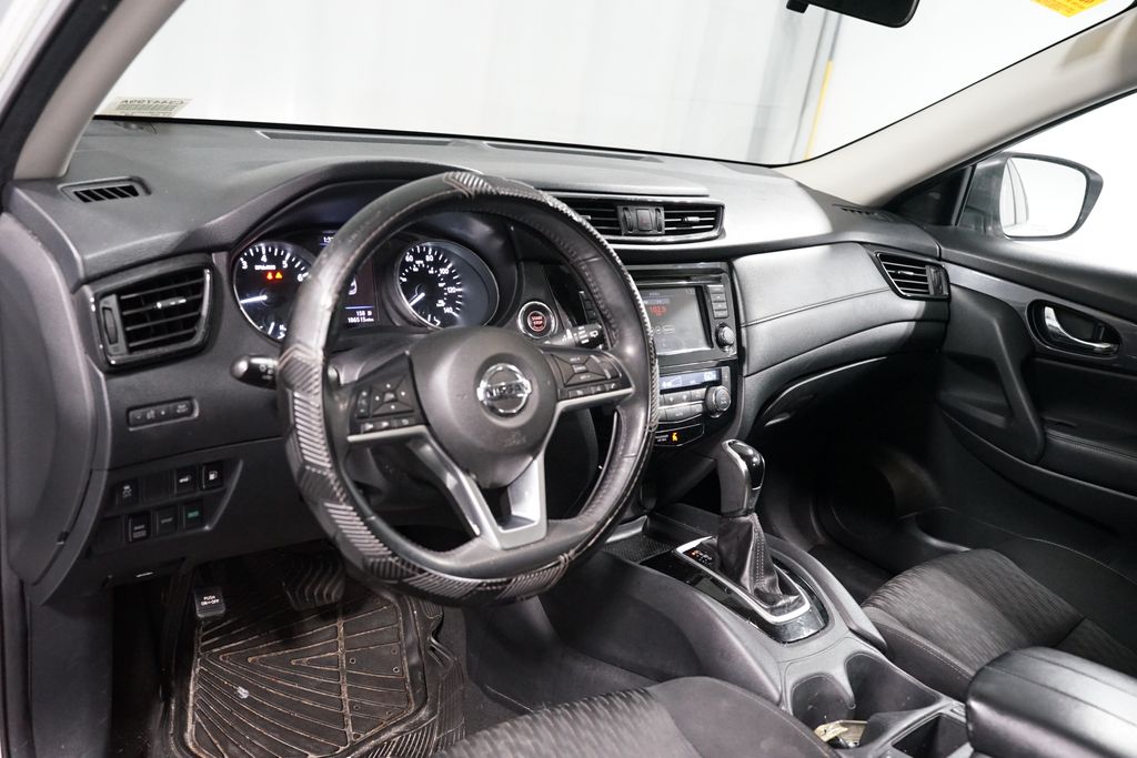Thumbnail: 2018 Nissan Rogue - 7
