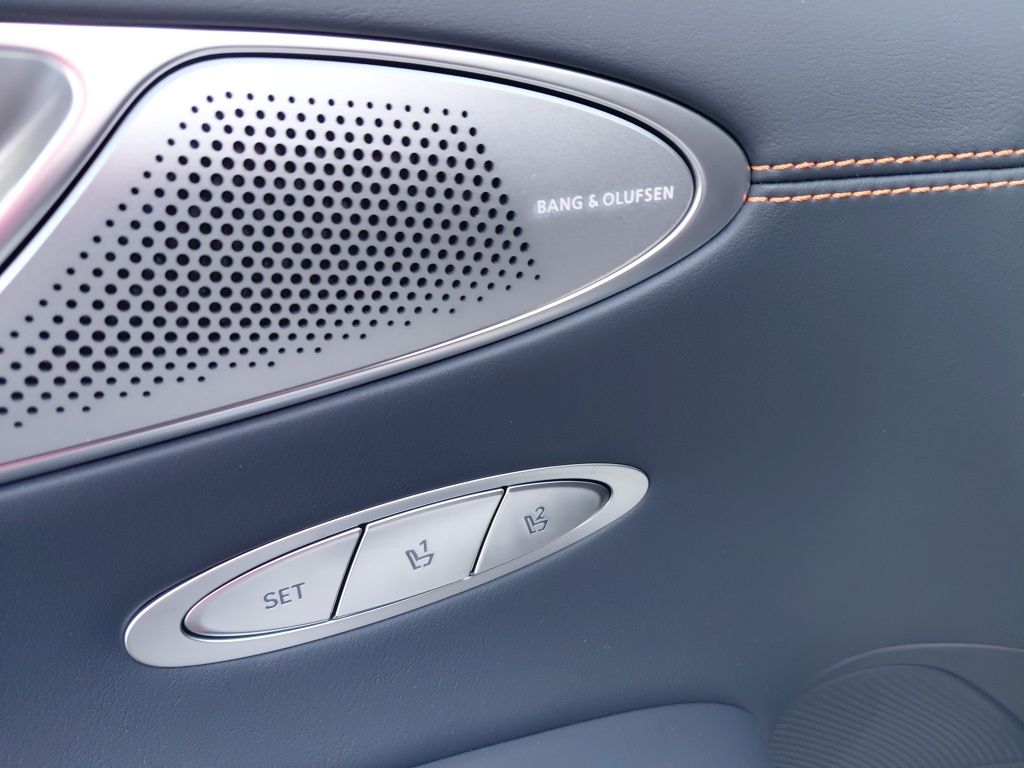 Thumbnail: 2026 Genesis GV70 - 21