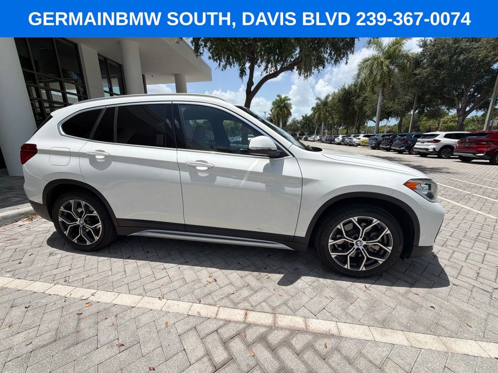 Used 2021 White BMW sDrive28i image 12