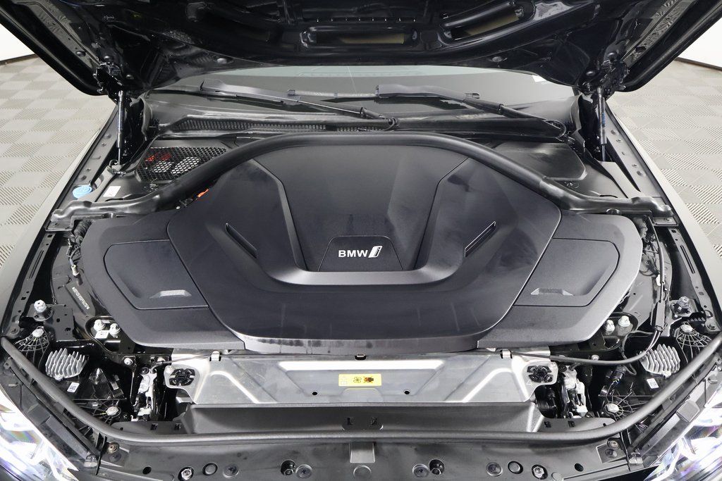 Thumbnail: 2023 BMW i4 - 15