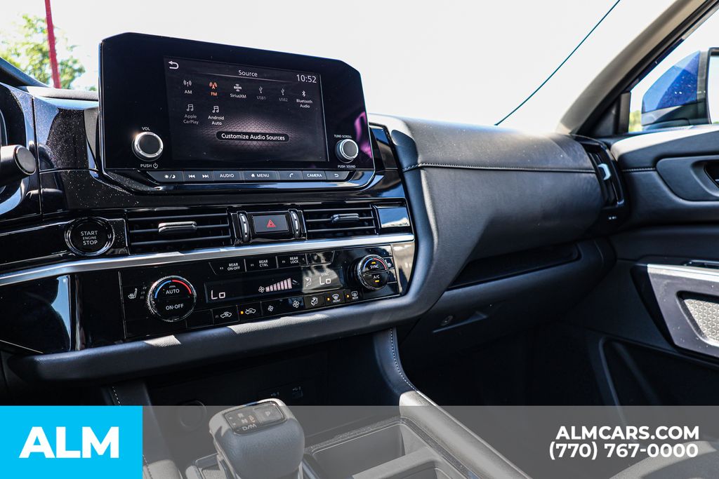 Used 2025 Blue Nissan SV image 40