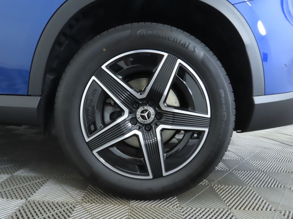 Thumbnail: 2026 Mercedes-Benz GLC - 32